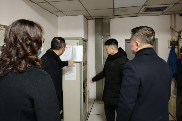 省尊龙凯时集团党委书记、董事长游勇检查督导春节安全生产并看望慰问干部员工